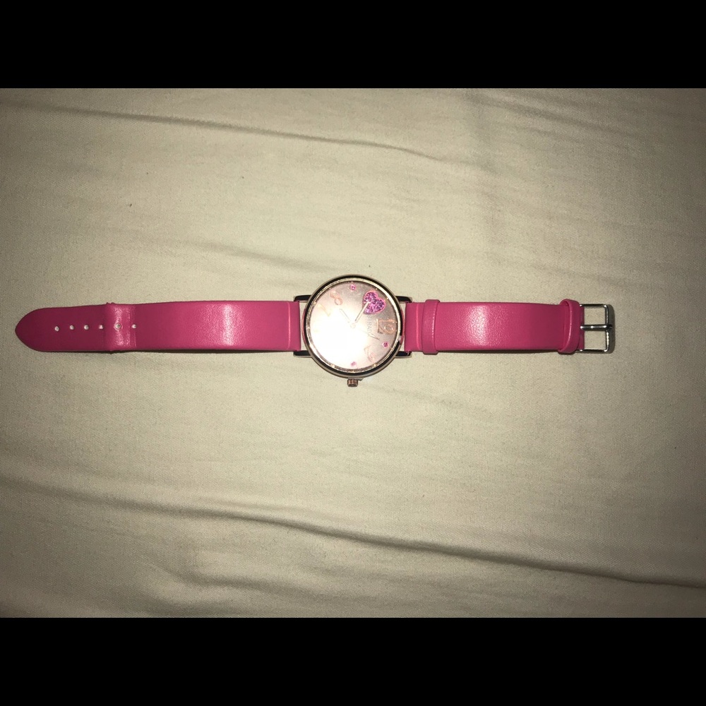 Pink Watch 💕 - Picture 3 of 4